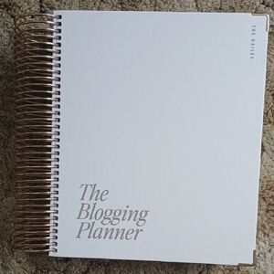 White Blogging Planner